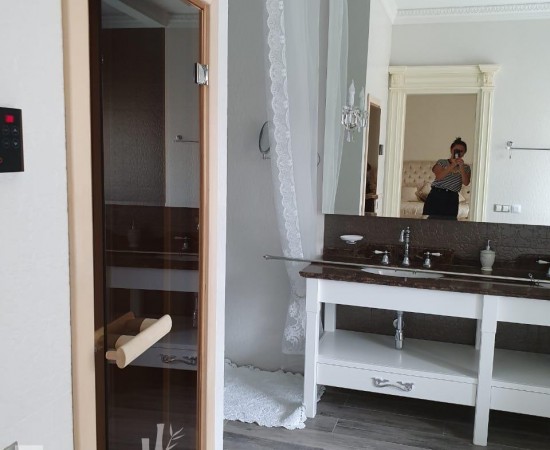 WhatsApp Image 2019-11-26 at 12.12.48 1